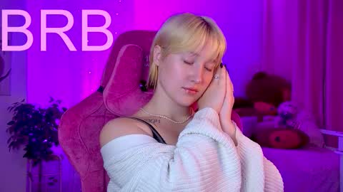 Snapshot of cinbellamy chatting on September 29, 2025, 2:49 am Cin Bellamy online show from September 29, 2025, 2:49 am