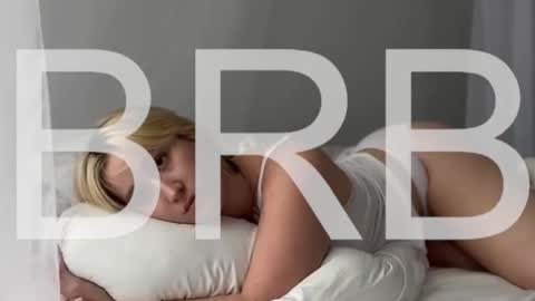 Snapshot of cinbellamy chatting on October 20, 2025, 5:30 am Cin Bellamy online show from October 20, 2025, 5:30 am