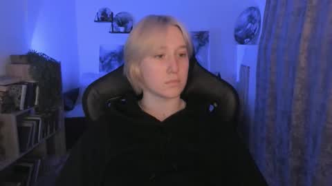 Snapshot of cinbellamy chatting on December 1, 2025, 5:56 am Cin Bellamy online show from December 1, 2025, 5:56 am