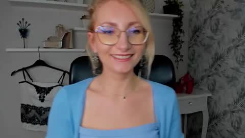 Cinderella online show from March 26, 2026, 6:52 am