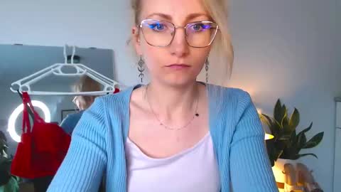 Cinderella online show from April 1, 2026, 7:09 am