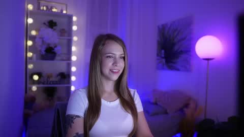 Cintybaby online show from September 23, 2025, 6:33 pm