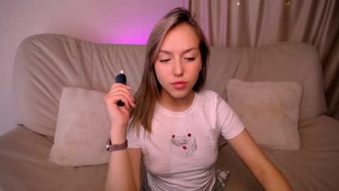 cindylovesmith online show from May 1, 2026, 4:06 am