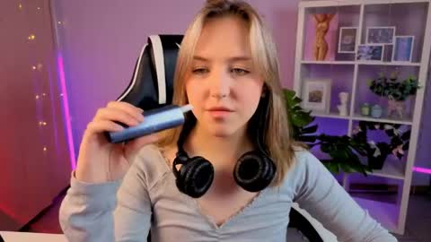 cindylovesmith online show from May 2, 2026, 6:29 am