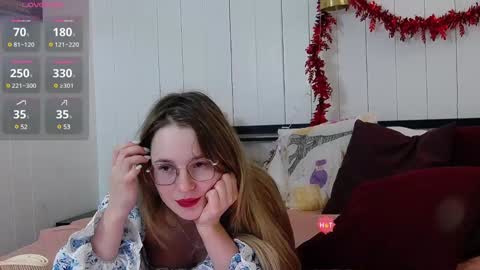 Snapshot of cindywood chatting on December 20, 2024, 10:49 am Cindy online show from December 20, 2024, 10:49 am