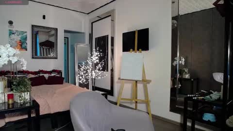 Cindy online show from December 4, 2025, 8:12 am