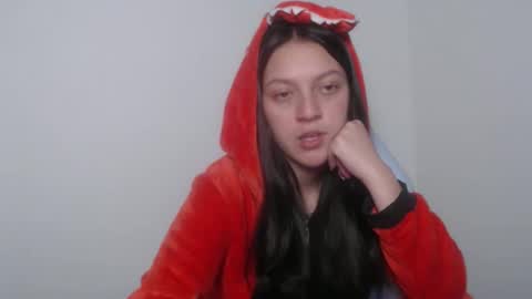 Snapshot of cinna_sweety chatting on October 20, 2025, 2:23 am cinna online show from October 20, 2025, 2:23 am
