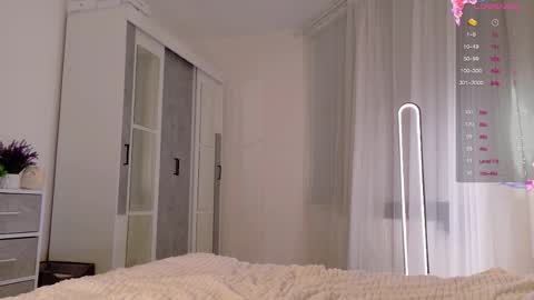 Snapshot of cinnabongirls chatting on September 26, 2025, 5:44 am Maddy online show from September 26, 2025, 5:44 am