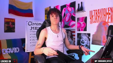 David     Independent Model online show from December 17, 2024, 4:45 am