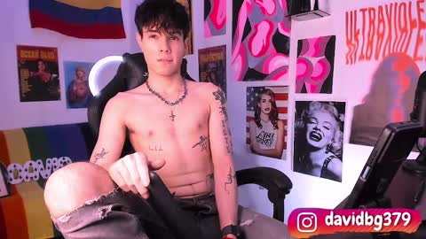 David     Independent Model online show from March 2, 2025, 6:05 am