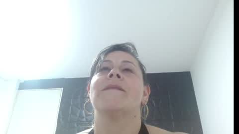cinthia1609 online show from December 27, 2024, 12:07 am