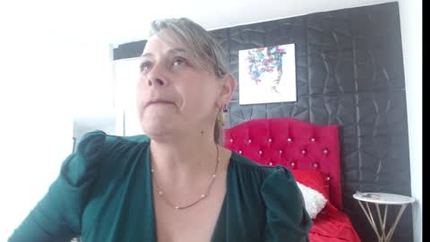 cinthia1609 online show from January 15, 2025, 7:01 pm