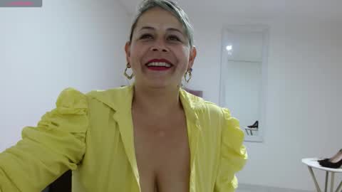 cinthia1609 online show from January 20, 2025, 7:35 pm