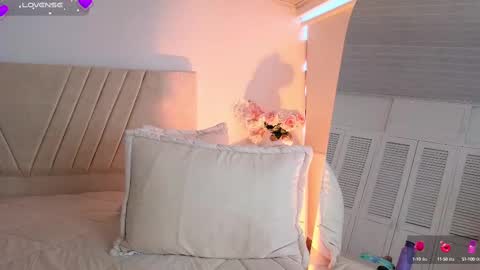 cinthia_cf online show from March 11, 2025, 3:12 pm