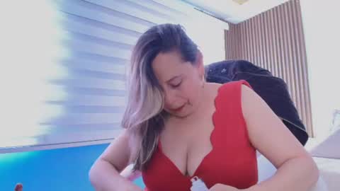Snapshot of cinthya_roberts chatting on June 22, 2026, 7:22 pm Cinthya online show from June 22, 2026, 7:22 pm