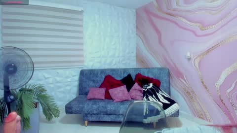  CINTIA  online show from January 9, 2025, 11:36 am