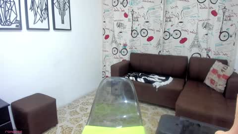  CINTIA  online show from February 6, 2025, 5:51 pm