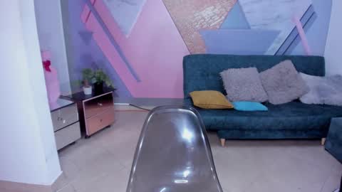  CINTIA  online show from December 1, 2025, 12:21 pm