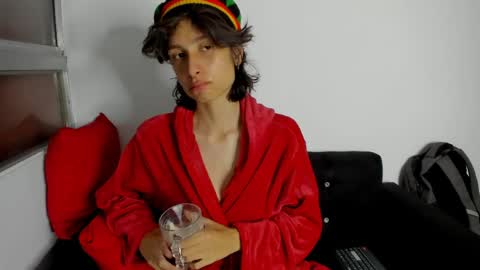 cirosky_elchicopolla online show from May 3, 2026, 3:23 am
