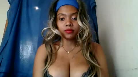 Snapshot of ckamilla45 chatting on September 17, 2025, 5:42 am ckamilla45 online show from September 17, 2025, 5:42 am