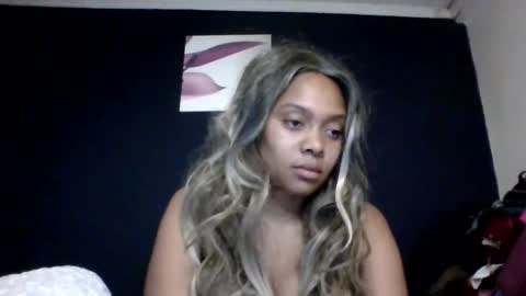 Snapshot of ckamilla45 chatting on November 1, 2025, 3:30 am ckamilla45 online show from November 1, 2025, 3:30 am