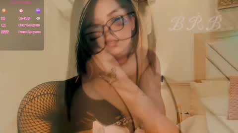 Snapshot of cl4ire chatting on September 17, 2025, 1:40 am Claire 3 online show from September 17, 2025, 1:40 am