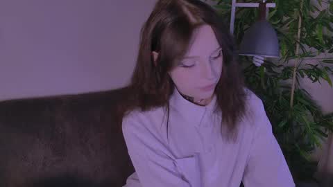 Snapshot of claire_bennett chatting on May 17, 2026, 11:01 pm Claire Bennett online show from May 17, 2026, 11:01 pm