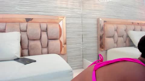 claire_bonny online show from December 22, 2025, 7:22 pm