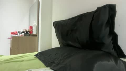Snapshot of claire_siroksi chatting on April 8, 2026, 3:34 pm claire_siroksi online show from April 8, 2026, 3:34 pm