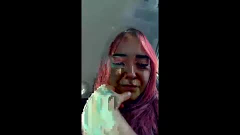 Snapshot of clairebarez chatting on June 4, 2026, 8:37 pm Claire online show from June 4, 2026, 8:37 pm