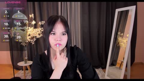 Claire Faers online show from December 2, 2024, 9:13 am