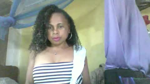 clairette9794 online show from June 7, 2026, 6:11 pm