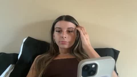 Snapshot of clairewalkerrr chatting on December 3, 2025, 6:28 pm clairewalkerrr online show from December 3, 2025, 6:28 pm