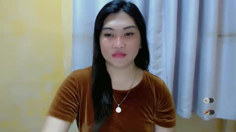 CLAIRE online show from December 10, 2024, 3:22 pm