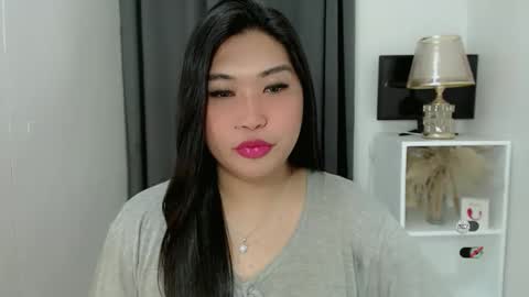 CLAIRE online show from March 12, 2026, 5:46 am