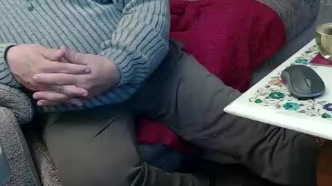 Snapshot of clanard chatting on December 1, 2025, 11:32 pm clanard online show from December 1, 2025, 11:32 pm