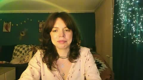 Snapshot of clancyosbourne chatting on May 26, 2026, 6:15 pm Clancy online show from May 26, 2026, 6:15 pm