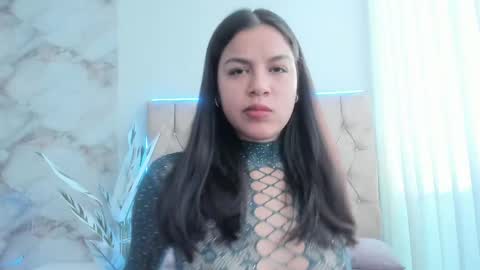 Snapshot of clara4w chatting on May 9, 2026, 11:59 am Clara4w online show from May 9, 2026, 11:59 am