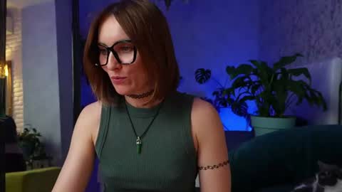 Clara online show from July 27, 2026, 5:42 pm
