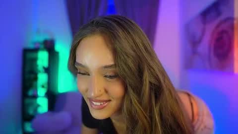 Clara smile online show from October 22, 2025, 6:40 pm