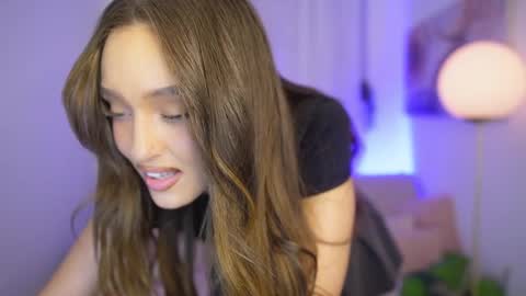 Clara smile online show from January 17, 2026, 7:17 pm