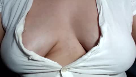 CLARA AT YOUR SERVICE online show from January 2, 2025, 10:16 am