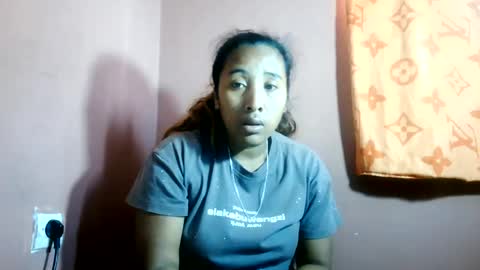 Clarah0123 online show from July 17, 2026, 7:48 am