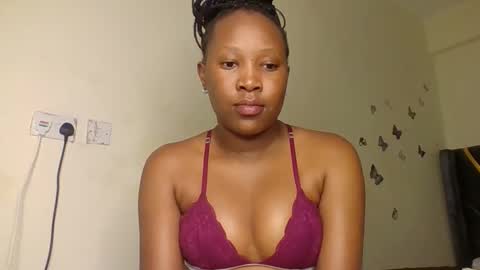 Snapshot of clarah11 chatting on April 11, 2026, 12:53 pm clara11 online show from April 11, 2026, 12:53 pm