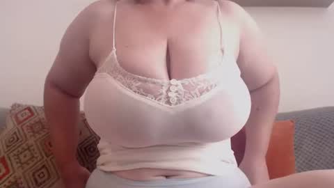 Clara online show from July 17, 2026, 2:56 pm