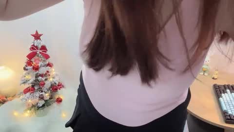 Clari online show from December 18, 2025, 1:22 am