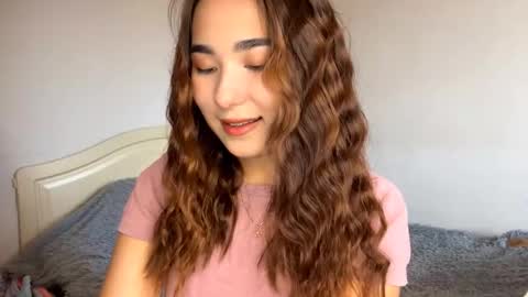 Snapshot of claribelatienza chatting on September 20, 2025, 7:09 am Yuna online show from September 20, 2025, 7:09 am