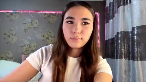 Yuna online show from November 17, 2025, 11:16 am