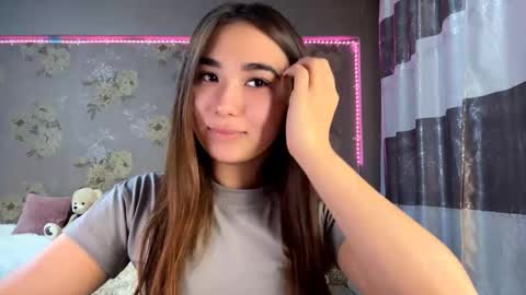 Yuna online show from November 22, 2025, 8:24 am