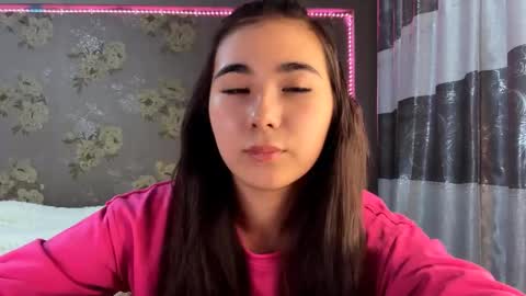 Yuna online show from December 22, 2025, 12:35 pm